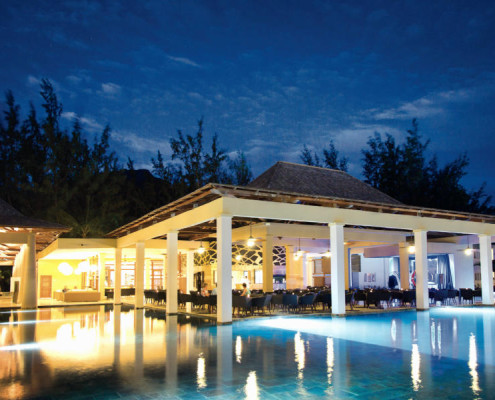 Hotel Riu Le Morne Pool At Night
