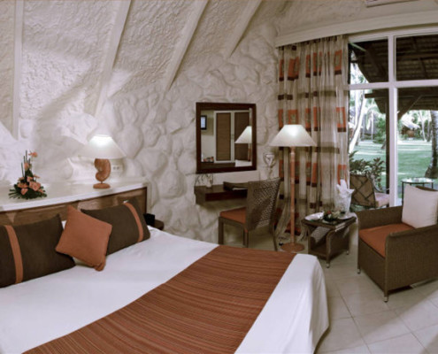 La Pirogue Bedroom