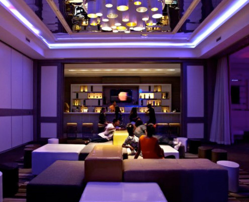 Long Beach Lounge