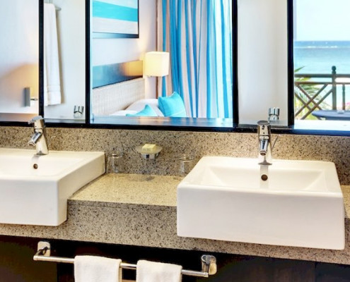 Pearle Beach Resort & Spa Bathroom