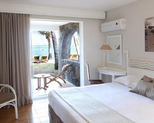 Tropical Attitude Hotel Bedroom